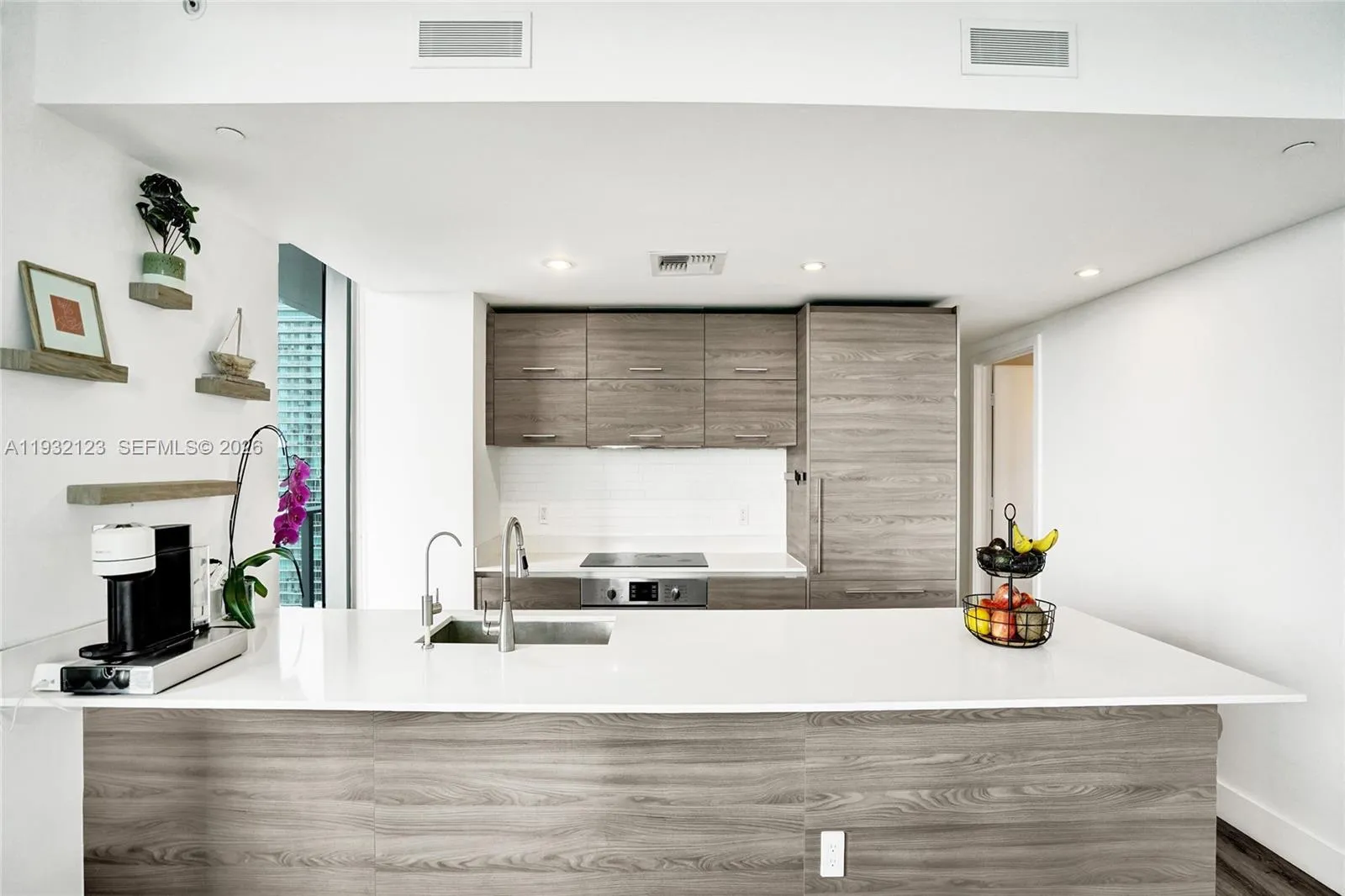 1300 S Miami Ave 2306, Miami, Florida 33130, Miami, Florida 33130, 3 Bedrooms Bedrooms, ,2 BathroomsBathrooms,Residential Lease,For Rent,1300 S Miami Ave 2306, Miami, Florida 33130,A11932123