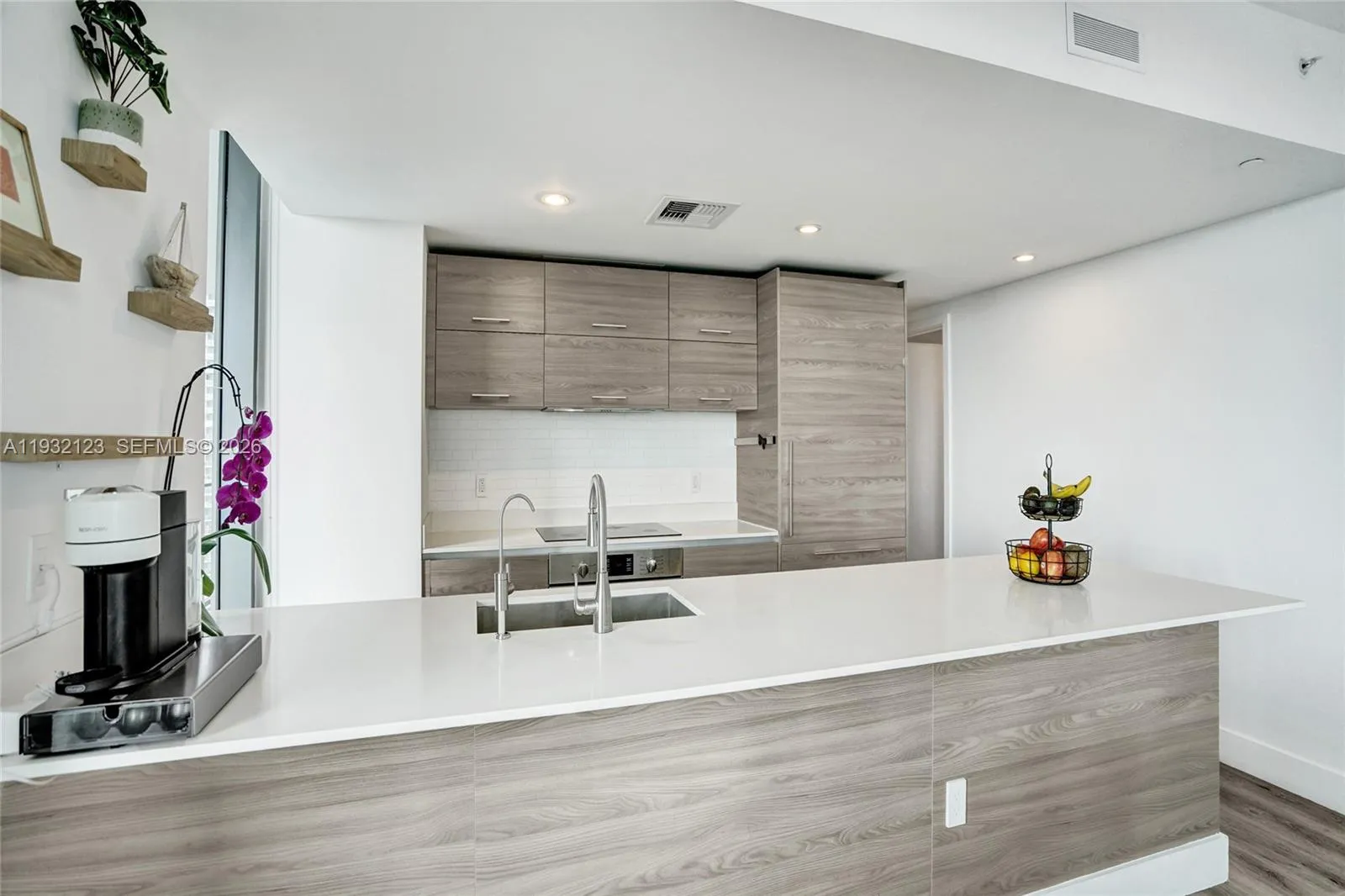 1300 S Miami Ave 2306, Miami, Florida 33130, Miami, Florida 33130, 3 Bedrooms Bedrooms, ,2 BathroomsBathrooms,Residential Lease,For Rent,1300 S Miami Ave 2306, Miami, Florida 33130,A11932123
