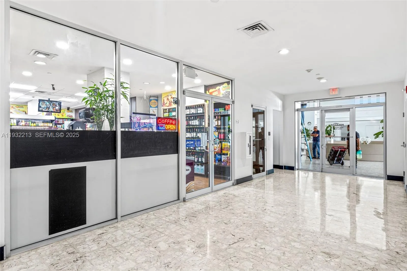 CONVENIENT STORE BLDG AMENITY