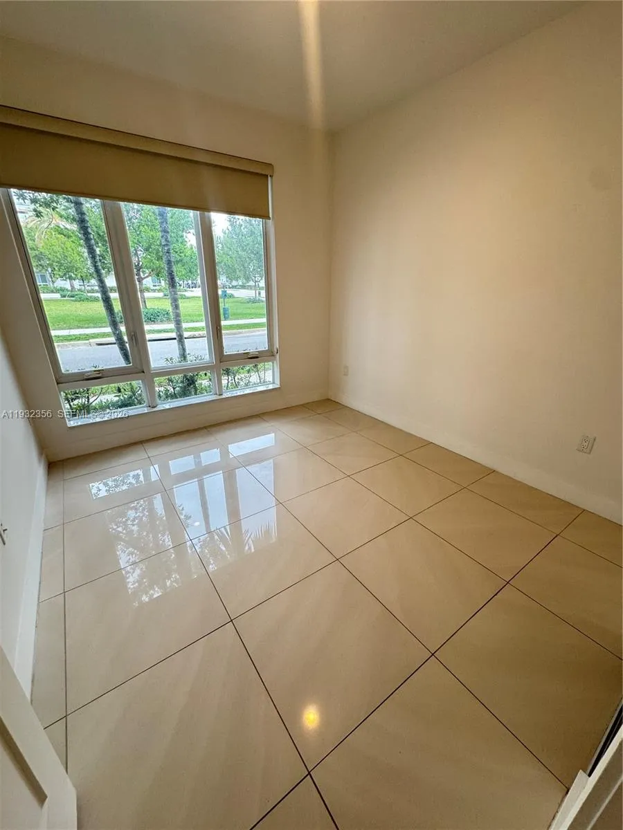 10550 Nw 65th Ln ., Doral, Florida 33178, Doral, Florida 33178, 4 Bedrooms Bedrooms, ,3 BathroomsBathrooms,Residential,For Sale,10550 Nw 65th Ln ., Doral, Florida 33178,A11932356