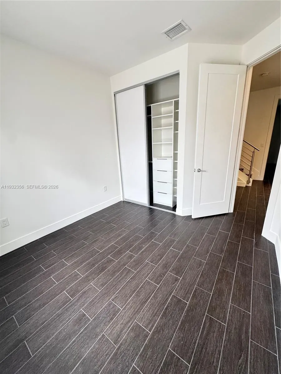 10550 Nw 65th Ln ., Doral, Florida 33178, Doral, Florida 33178, 4 Bedrooms Bedrooms, ,3 BathroomsBathrooms,Residential,For Sale,10550 Nw 65th Ln ., Doral, Florida 33178,A11932356
