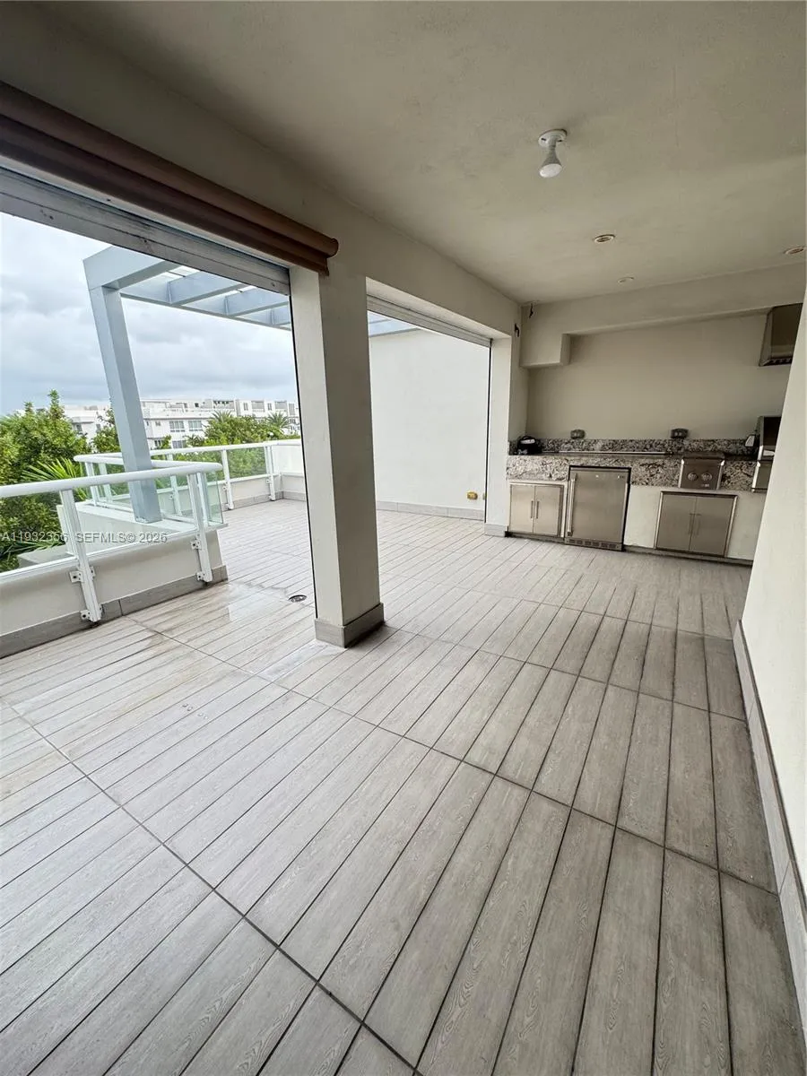 10550 Nw 65th Ln ., Doral, Florida 33178, Doral, Florida 33178, 4 Bedrooms Bedrooms, ,3 BathroomsBathrooms,Residential,For Sale,10550 Nw 65th Ln ., Doral, Florida 33178,A11932356