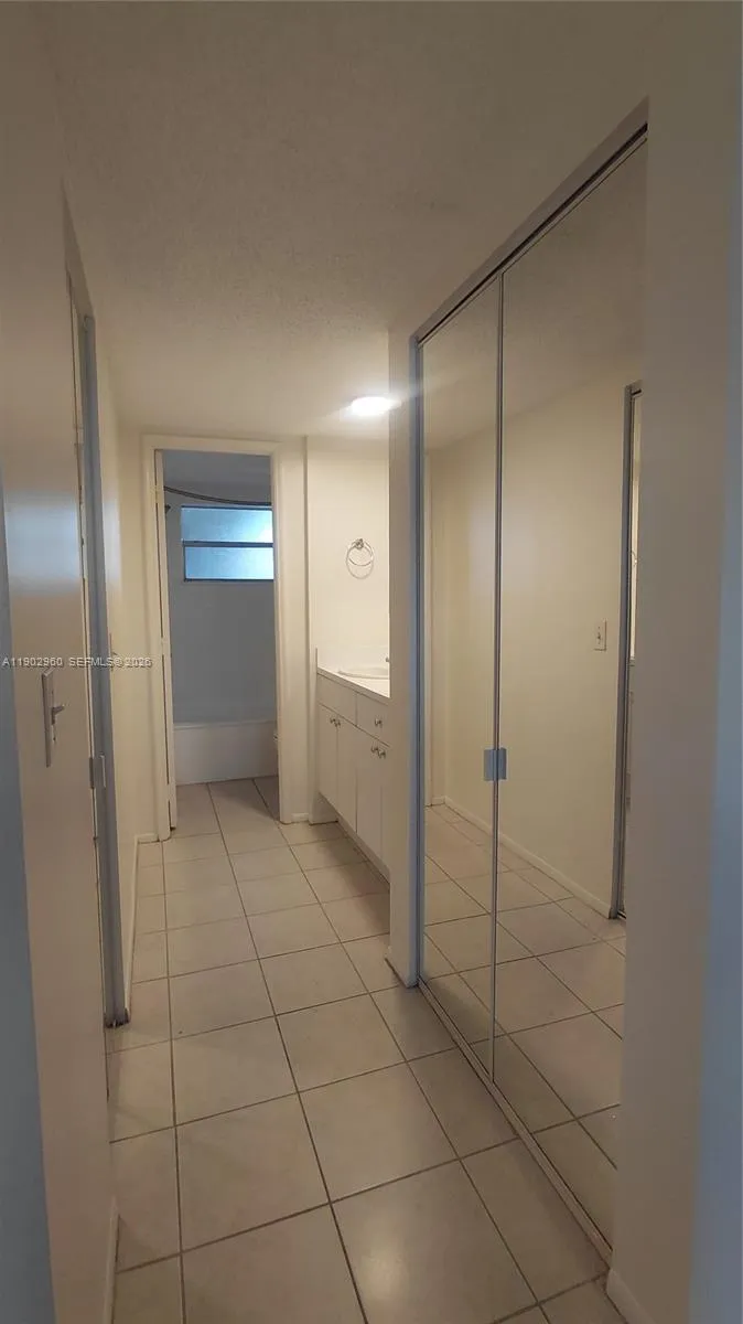 Davie, Florida 33324, 1 Bedroom Bedrooms, ,1 BathroomBathrooms,Residential,For Sale,A11902960
