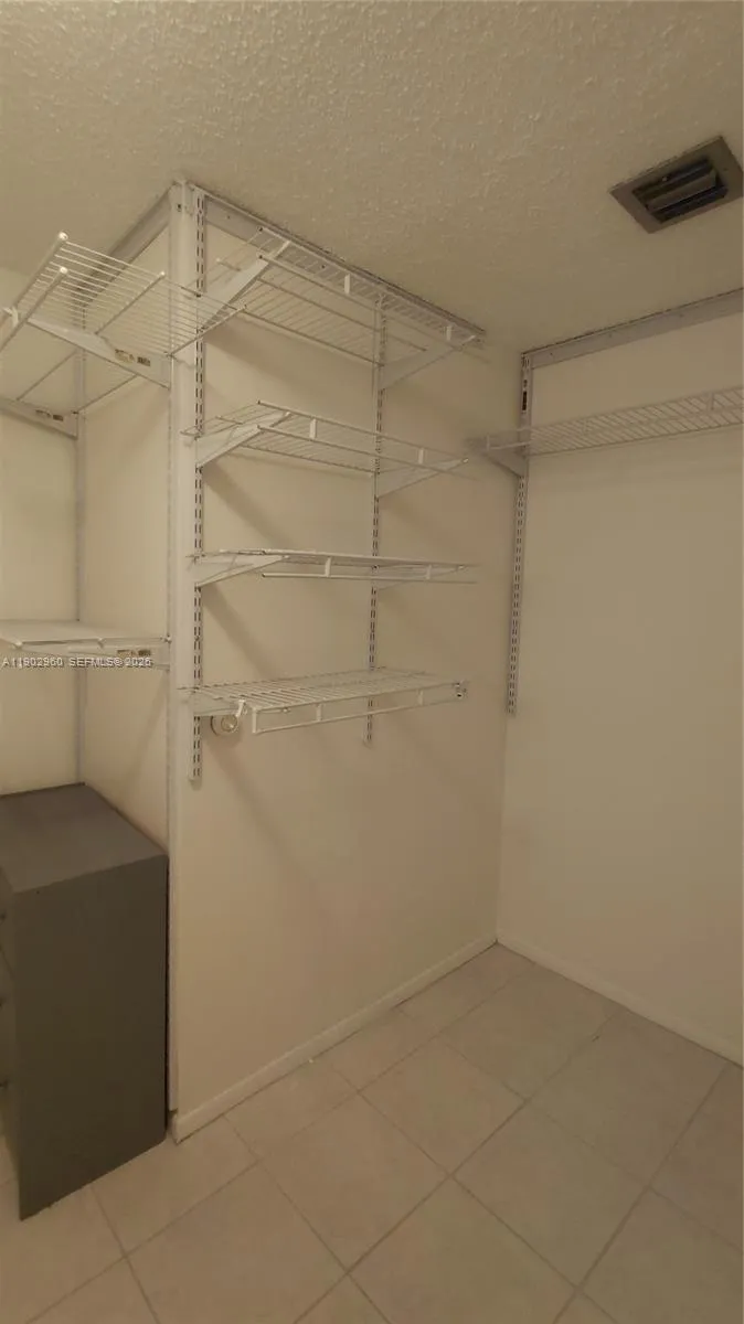Davie, Florida 33324, 1 Bedroom Bedrooms, ,1 BathroomBathrooms,Residential,For Sale,A11902960