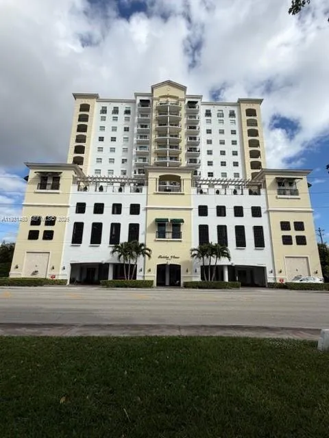 1627 Sw 37th Ave 406, Miami, Florida 33145, Miami, Florida 33145, 2 Bedrooms Bedrooms, ,2 BathroomsBathrooms,Residential,For Sale,1627 Sw 37th Ave 406, Miami, Florida 33145,A11931450