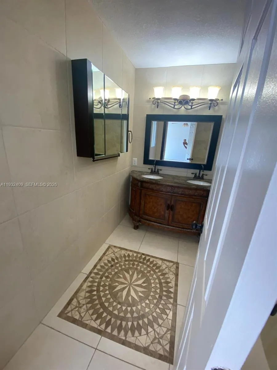 Plantation, Florida 33324, 3 Bedrooms Bedrooms, ,2 BathroomsBathrooms,Residential Lease,For Rent,A11932409