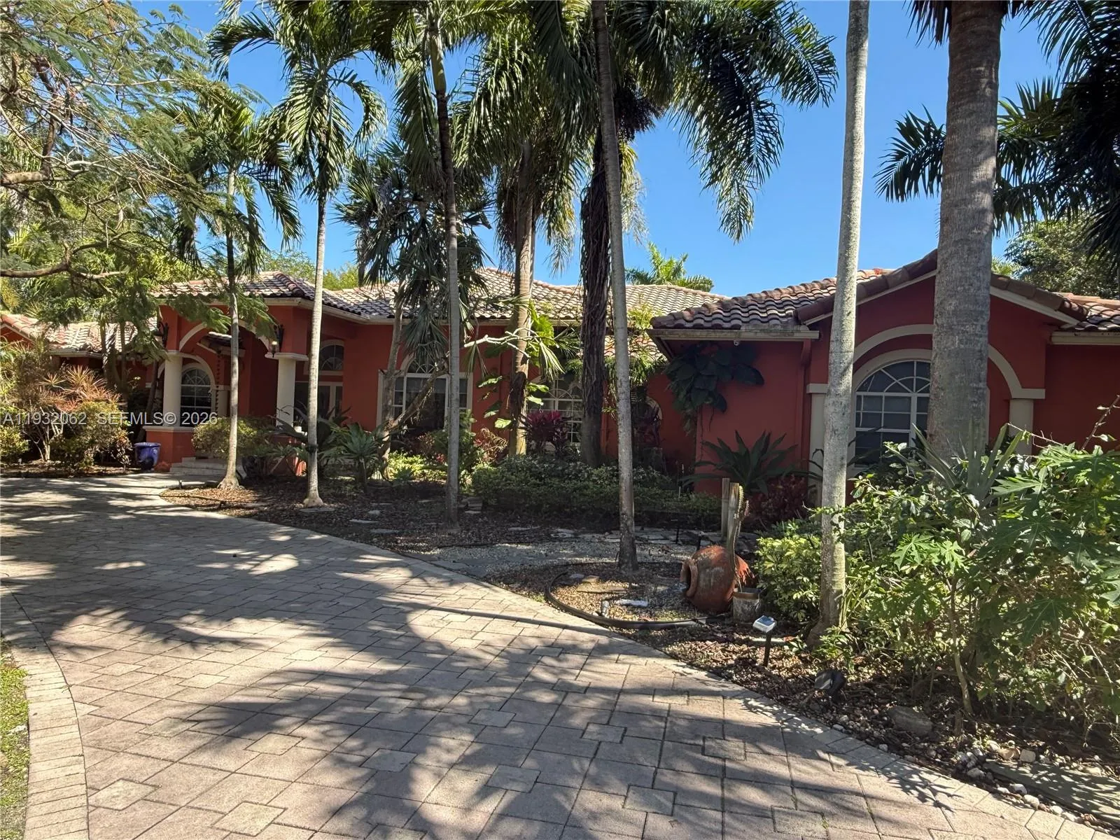 11825 S Mitchell Manor Cir, Pinecrest, Florida 331, Pinecrest, Florida 33156, 6 Bedrooms Bedrooms, ,5 BathroomsBathrooms,Residential,For Sale,11825 S Mitchell Manor Cir, Pinecrest, Florida 331,A11932062