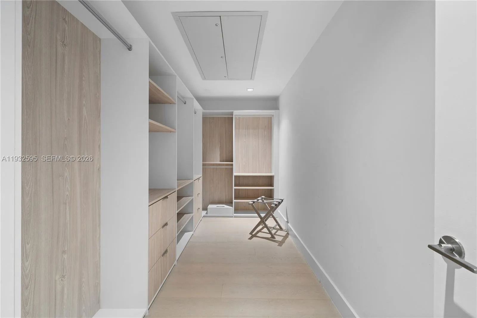 102 24th St Ph-1706, Miami Beach, Florida 33139, Miami Beach, Florida 33139, 3 Bedrooms Bedrooms, ,3 BathroomsBathrooms,Residential,For Sale,102 24th St Ph-1706, Miami Beach, Florida 33139,A11932595