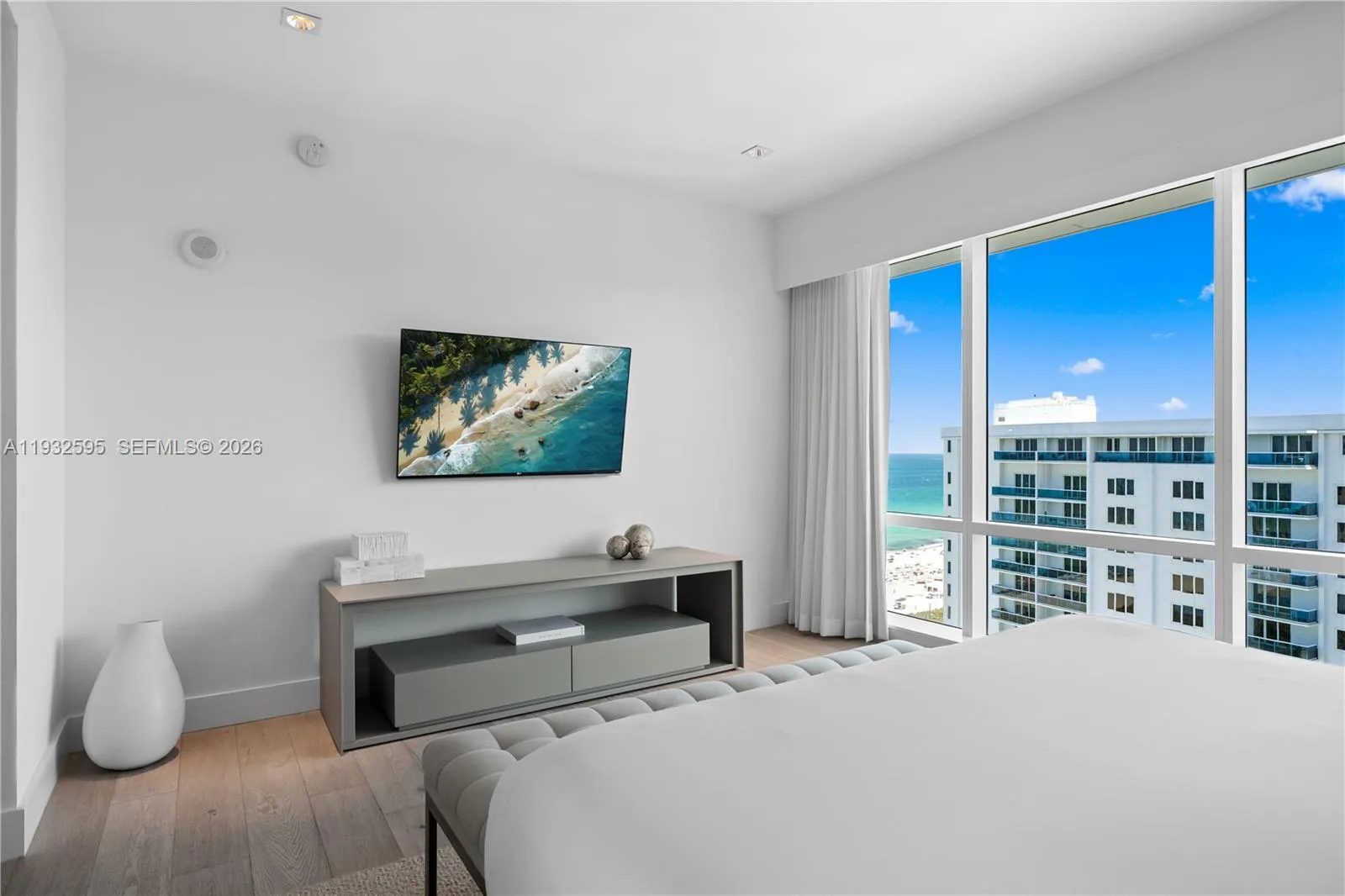 102 24th St Ph-1706, Miami Beach, Florida 33139, Miami Beach, Florida 33139, 3 Bedrooms Bedrooms, ,3 BathroomsBathrooms,Residential,For Sale,102 24th St Ph-1706, Miami Beach, Florida 33139,A11932595