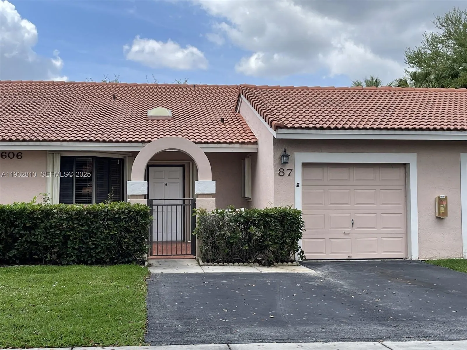 16606 Greens Edge Cir 87, Weston, Florida 33326, Weston, Florida 33326, 3 Bedrooms Bedrooms, ,2 BathroomsBathrooms,Residential Lease,For Rent,16606 Greens Edge Cir 87, Weston, Florida 33326,A11932810