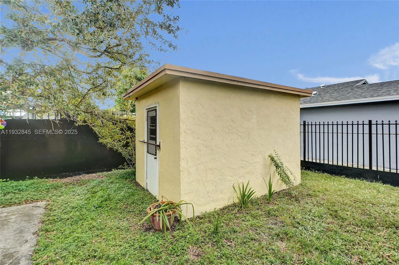 19110 Nw 32nd Ave, Miami Gardens, Florida 33056, Miami Gardens, Florida 33056, 3 Bedrooms Bedrooms, ,2 BathroomsBathrooms,Residential,For Sale,19110 Nw 32nd Ave, Miami Gardens, Florida 33056,A11932845
