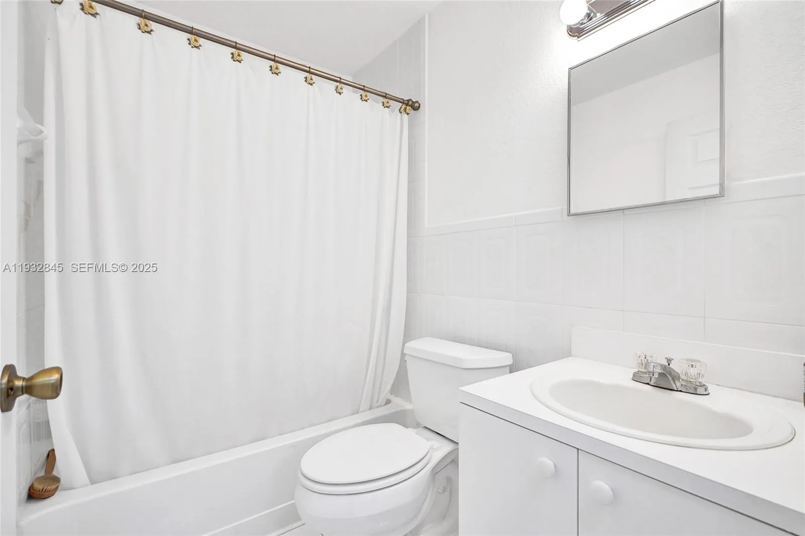19110 Nw 32nd Ave, Miami Gardens, Florida 33056, Miami Gardens, Florida 33056, 3 Bedrooms Bedrooms, ,2 BathroomsBathrooms,Residential,For Sale,19110 Nw 32nd Ave, Miami Gardens, Florida 33056,A11932845