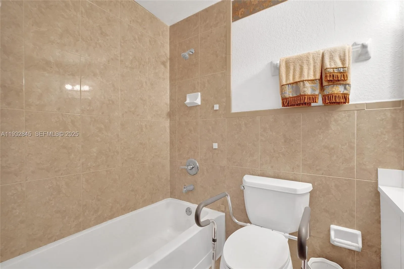 19110 Nw 32nd Ave, Miami Gardens, Florida 33056, Miami Gardens, Florida 33056, 3 Bedrooms Bedrooms, ,2 BathroomsBathrooms,Residential,For Sale,19110 Nw 32nd Ave, Miami Gardens, Florida 33056,A11932845