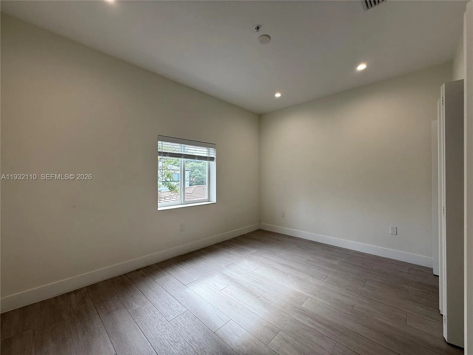 1786 Sw 9th St 4, Miami, Florida 33135, Miami, Florida 33135, 3 Bedrooms Bedrooms, ,2 BathroomsBathrooms,Residential Lease,For Rent,1786 Sw 9th St 4, Miami, Florida 33135,A11932110