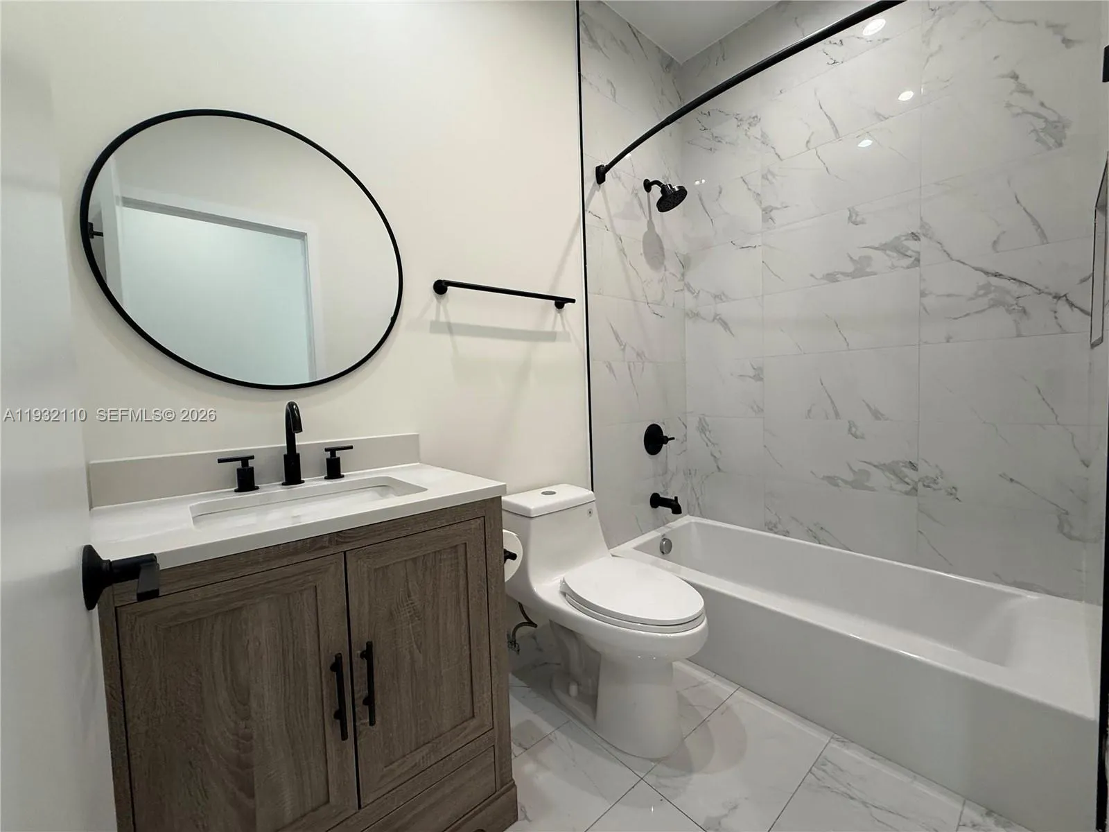 1786 Sw 9th St 4, Miami, Florida 33135, Miami, Florida 33135, 3 Bedrooms Bedrooms, ,2 BathroomsBathrooms,Residential Lease,For Rent,1786 Sw 9th St 4, Miami, Florida 33135,A11932110