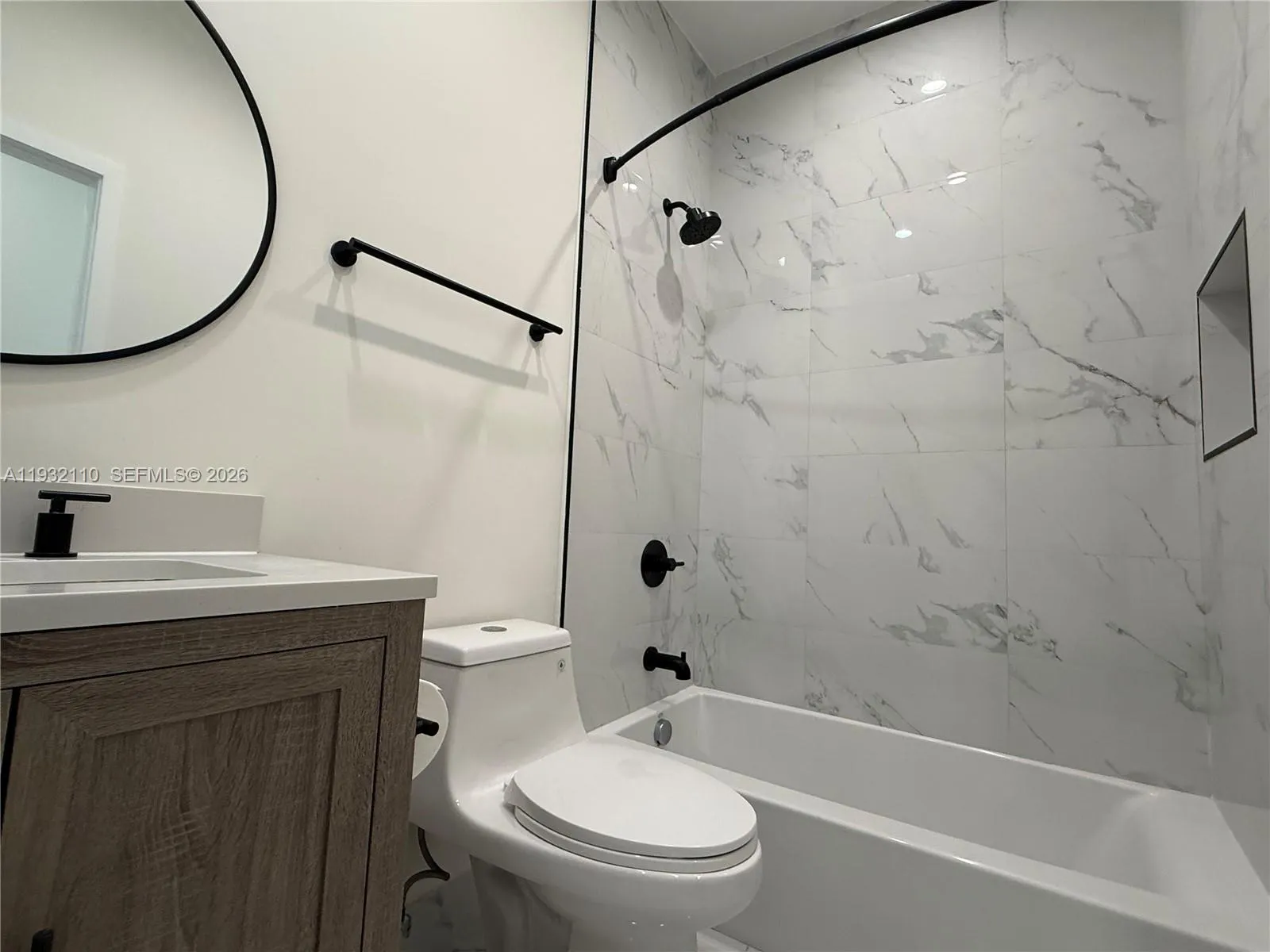 1786 Sw 9th St 4, Miami, Florida 33135, Miami, Florida 33135, 3 Bedrooms Bedrooms, ,2 BathroomsBathrooms,Residential Lease,For Rent,1786 Sw 9th St 4, Miami, Florida 33135,A11932110