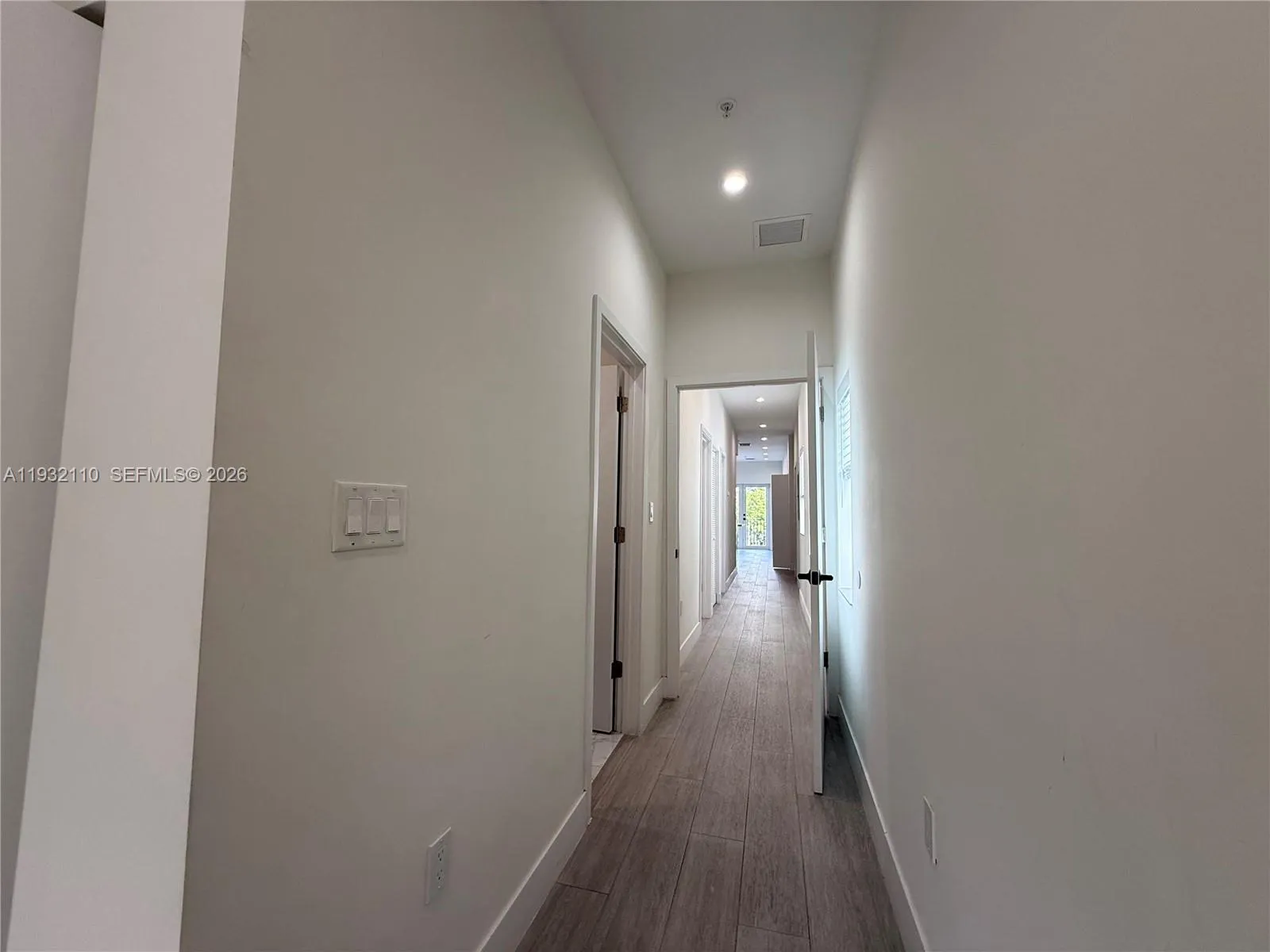 1786 Sw 9th St 4, Miami, Florida 33135, Miami, Florida 33135, 3 Bedrooms Bedrooms, ,2 BathroomsBathrooms,Residential Lease,For Rent,1786 Sw 9th St 4, Miami, Florida 33135,A11932110