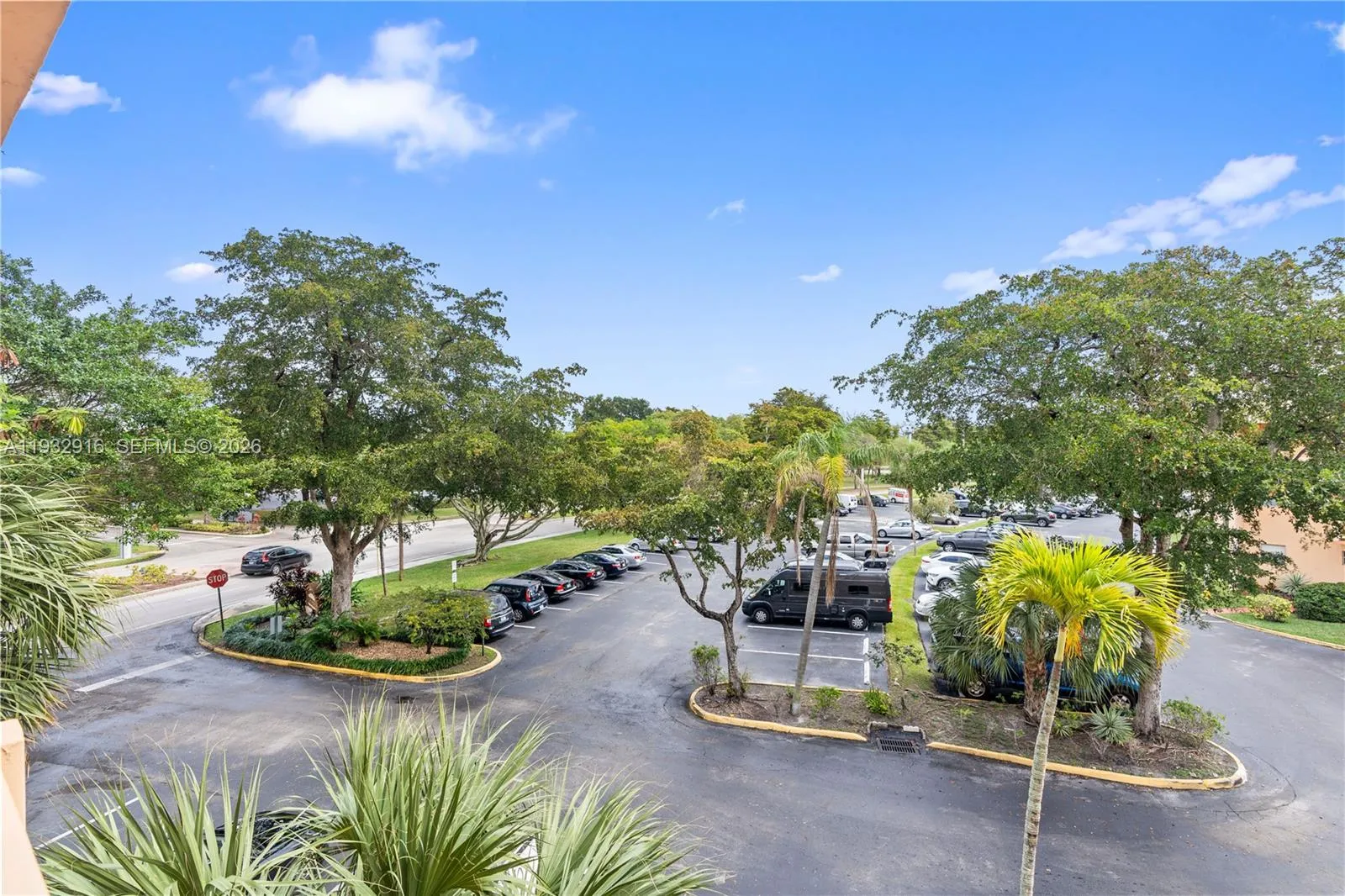 8400 Lagos De Campo Blvd 312, Tamarac, Florida 333, Tamarac, Florida 33321, 1 Bedroom Bedrooms, ,1 BathroomBathrooms,Residential,For Sale,8400 Lagos De Campo Blvd 312, Tamarac, Florida 333,A11932916