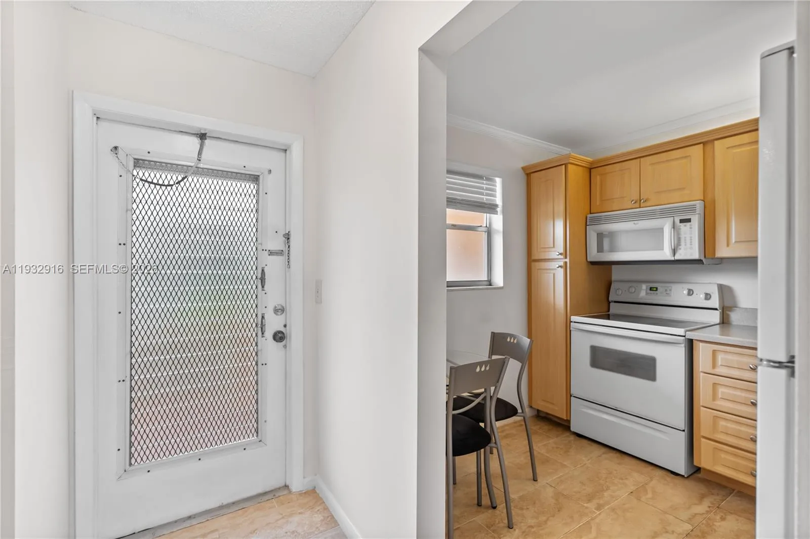 8400 Lagos De Campo Blvd 312, Tamarac, Florida 333, Tamarac, Florida 33321, 1 Bedroom Bedrooms, ,1 BathroomBathrooms,Residential,For Sale,8400 Lagos De Campo Blvd 312, Tamarac, Florida 333,A11932916