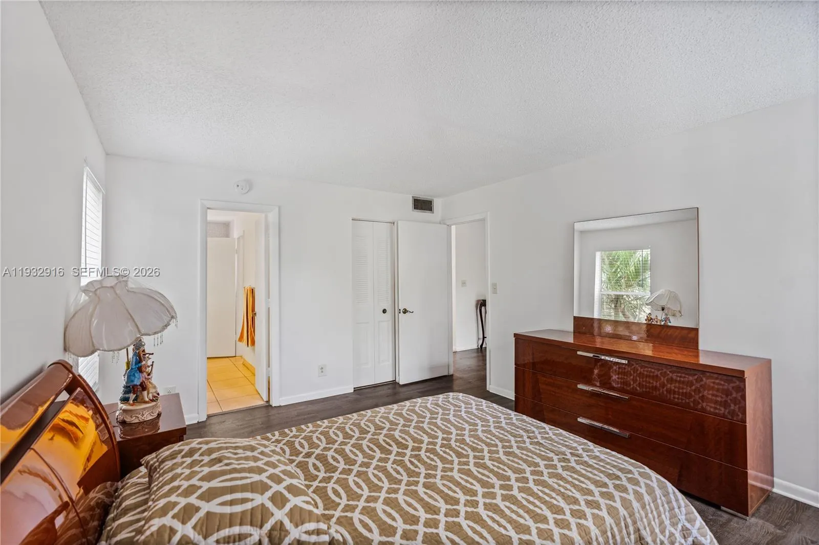 8400 Lagos De Campo Blvd 312, Tamarac, Florida 333, Tamarac, Florida 33321, 1 Bedroom Bedrooms, ,1 BathroomBathrooms,Residential,For Sale,8400 Lagos De Campo Blvd 312, Tamarac, Florida 333,A11932916