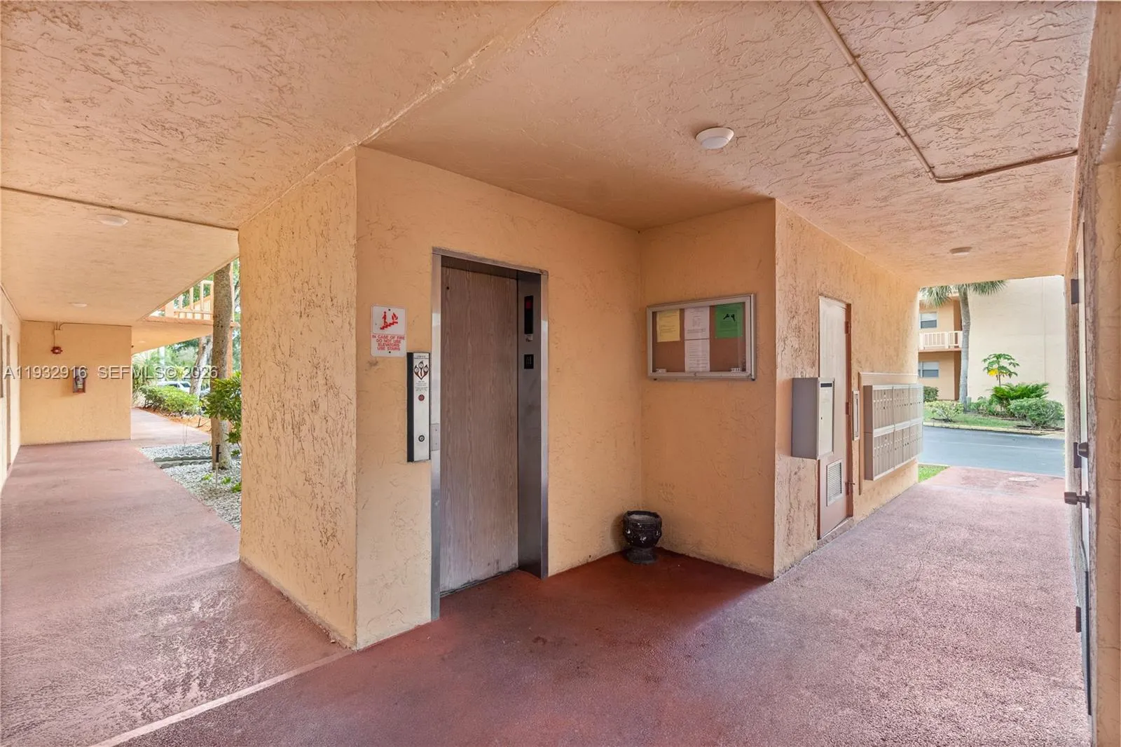 8400 Lagos De Campo Blvd 312, Tamarac, Florida 333, Tamarac, Florida 33321, 1 Bedroom Bedrooms, ,1 BathroomBathrooms,Residential,For Sale,8400 Lagos De Campo Blvd 312, Tamarac, Florida 333,A11932916