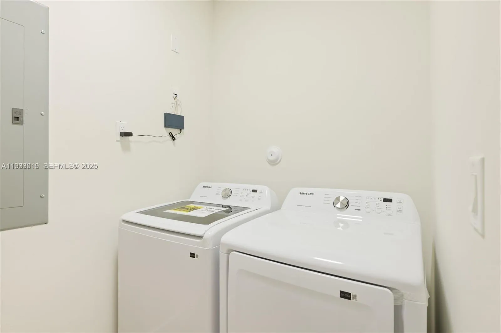 6852-6850 Nw 4th Ave, Miami, Florida 33150, Miami, Florida 33150, ,Residential Income,For Sale,6852-6850 Nw 4th Ave, Miami, Florida 33150,A11933019