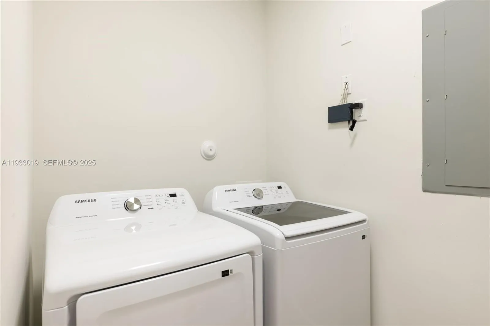 6852-6850 Nw 4th Ave, Miami, Florida 33150, Miami, Florida 33150, ,Residential Income,For Sale,6852-6850 Nw 4th Ave, Miami, Florida 33150,A11933019