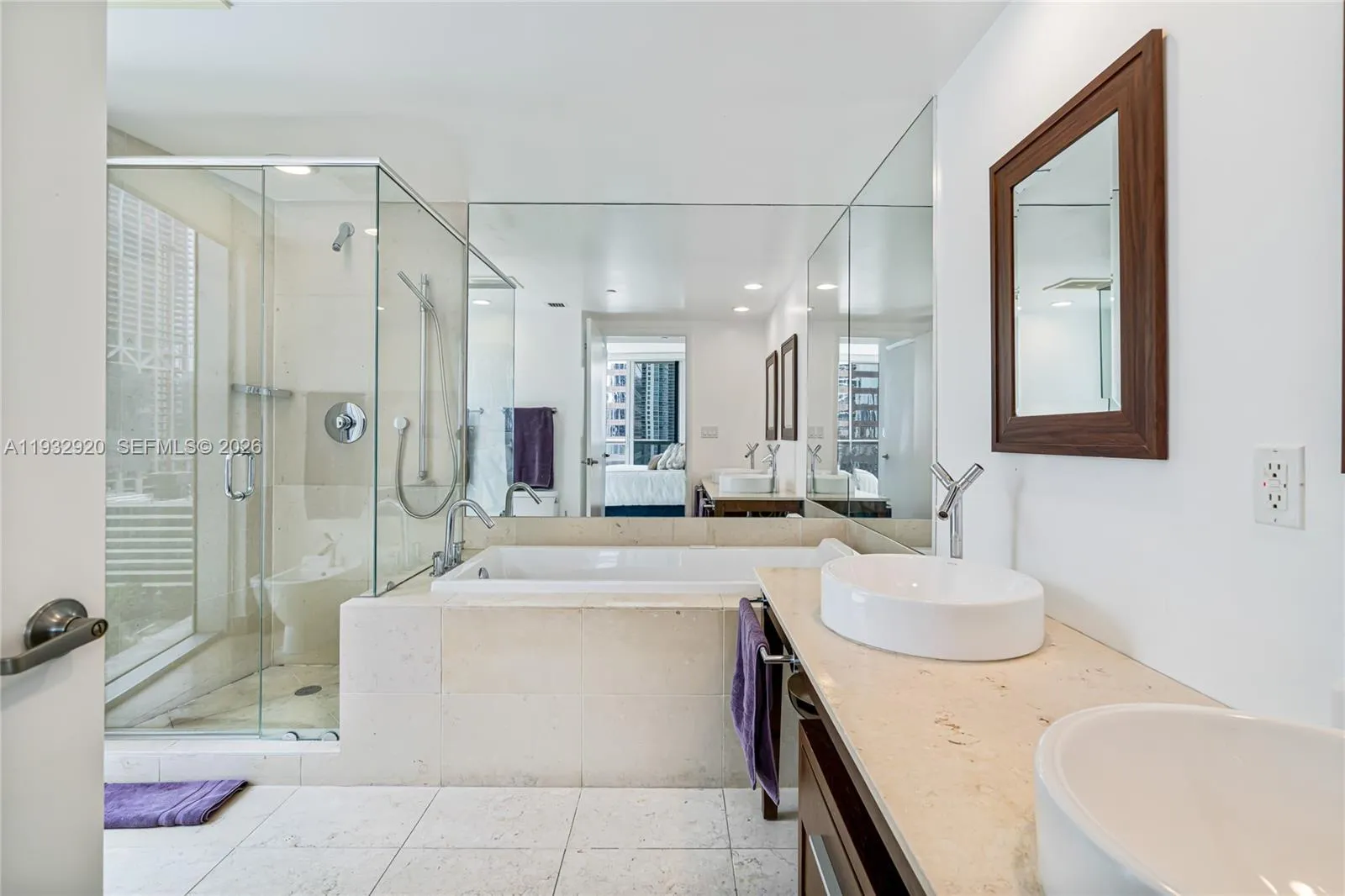 495 Brickell Ave 4011, Miami, Florida 33131, Miami, Florida 33131, 2 Bedrooms Bedrooms, ,2 BathroomsBathrooms,Residential,For Sale,495 Brickell Ave 4011, Miami, Florida 33131,A11932920