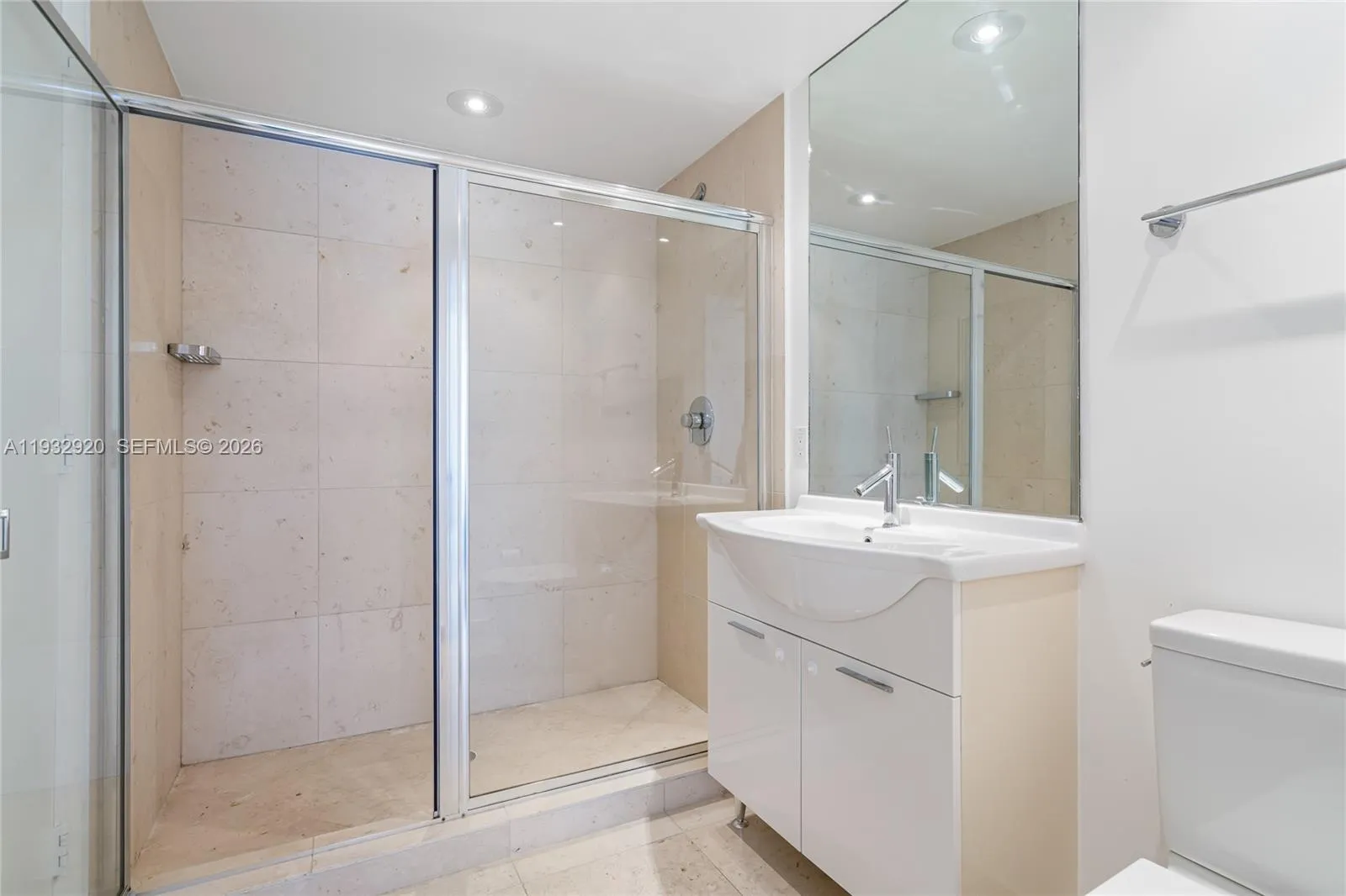 495 Brickell Ave 4011, Miami, Florida 33131, Miami, Florida 33131, 2 Bedrooms Bedrooms, ,2 BathroomsBathrooms,Residential,For Sale,495 Brickell Ave 4011, Miami, Florida 33131,A11932920