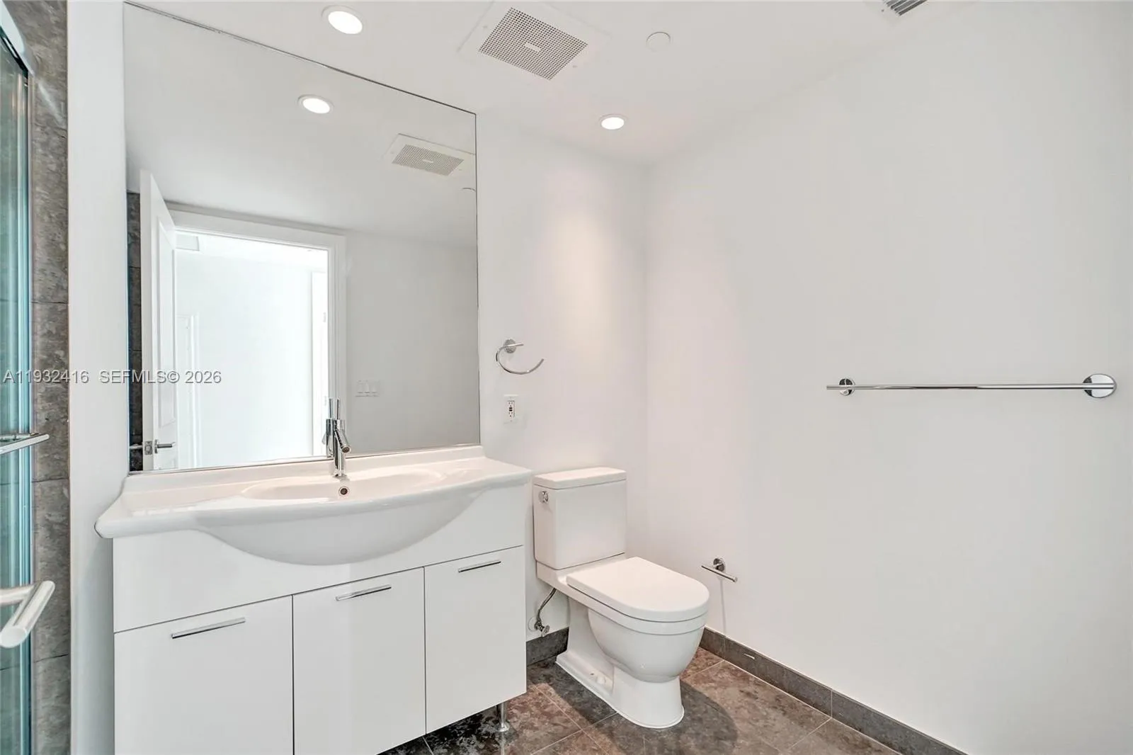 495 Brickell Ave 2301, Miami, Florida 33131, Miami, Florida 33131, 3 Bedrooms Bedrooms, ,2 BathroomsBathrooms,Residential Lease,For Rent,495 Brickell Ave 2301, Miami, Florida 33131,A11932416