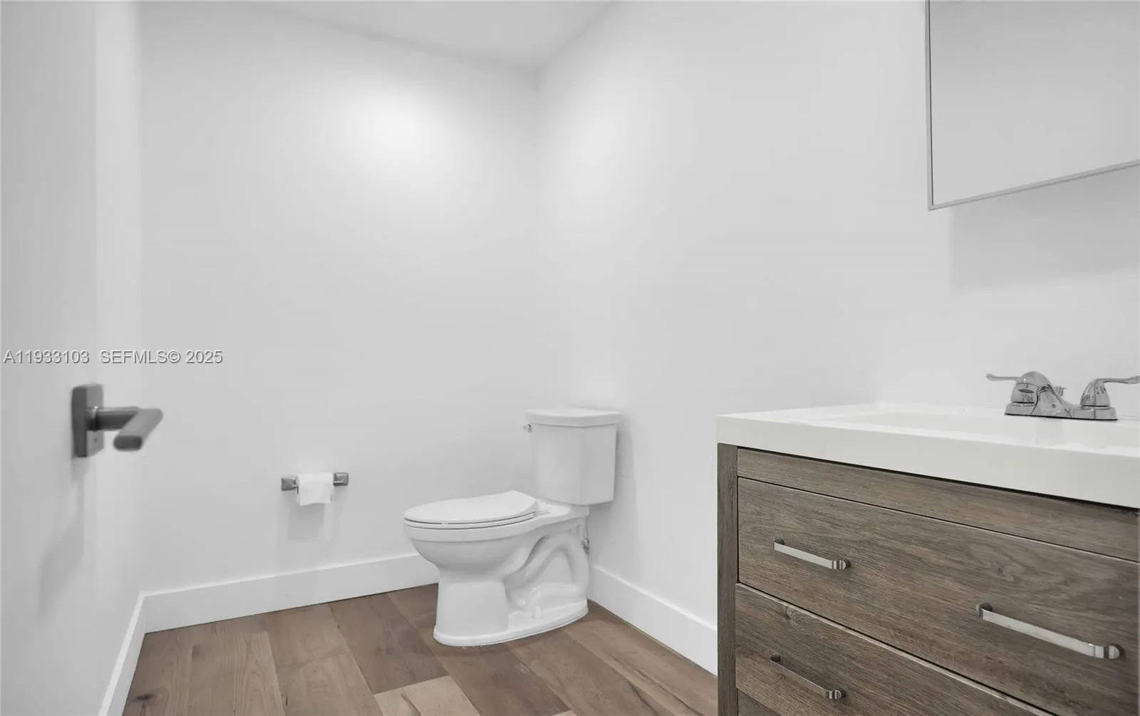 7311 Nw 12th St 29, Miami, Florida 33126, Miami, Florida 33126, ,Commercial Lease,For Rent,7311 Nw 12th St 29, Miami, Florida 33126,A11933103