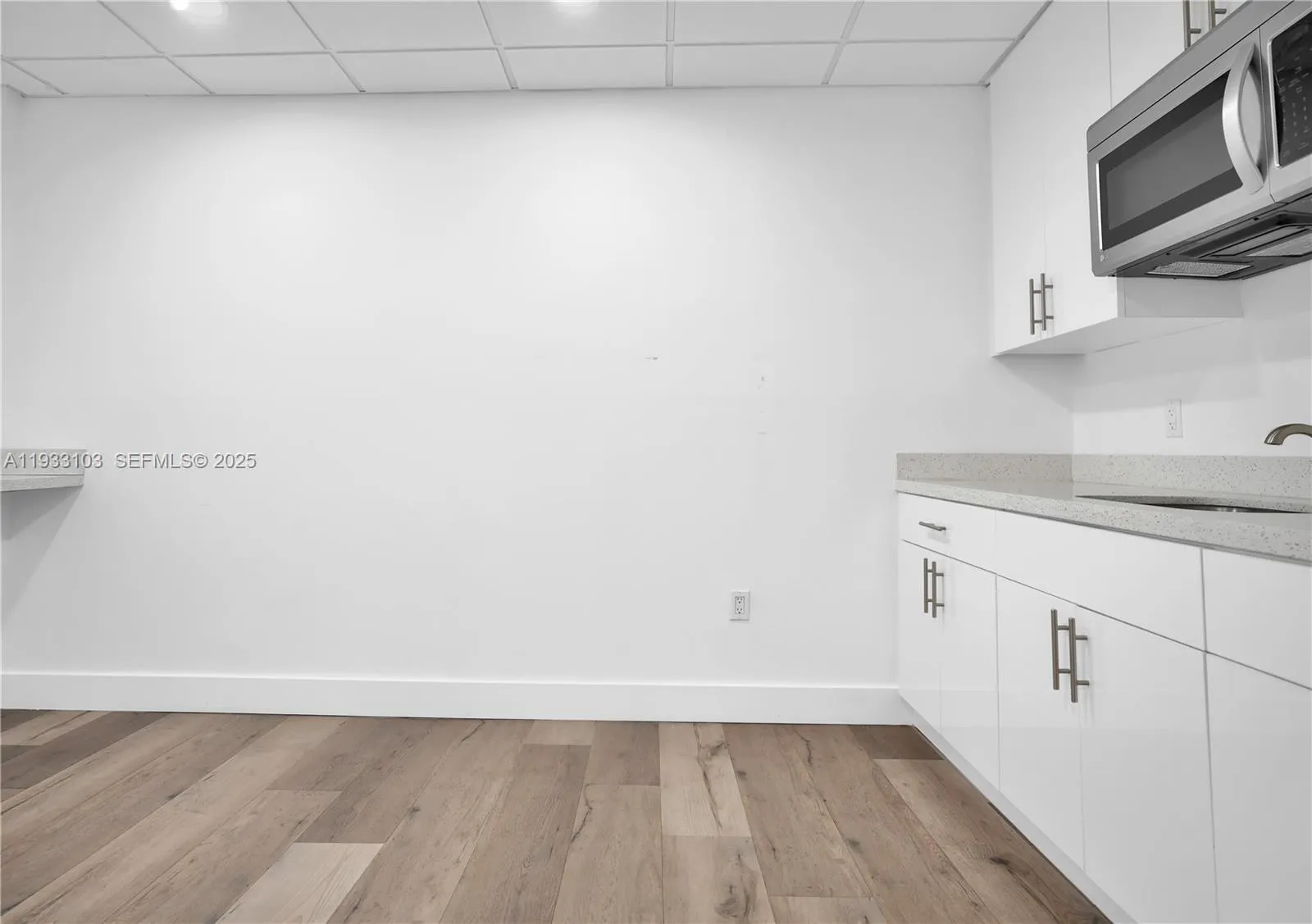 7311 Nw 12th St 29, Miami, Florida 33126, Miami, Florida 33126, ,Commercial Lease,For Rent,7311 Nw 12th St 29, Miami, Florida 33126,A11933103