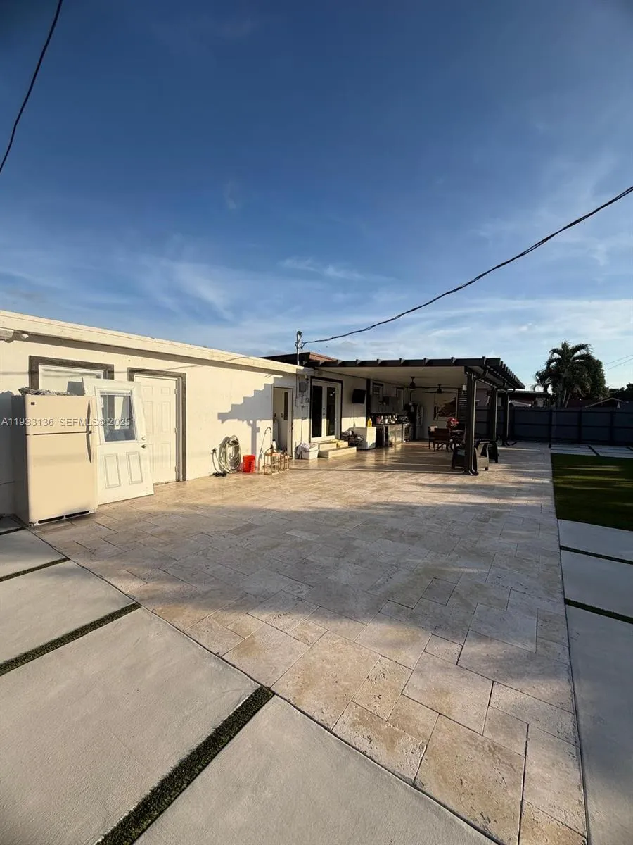 5168 E 8th Ln, Hialeah, Florida 33013, Hialeah, Florida 33013, ,Residential Income,For Sale,5168 E 8th Ln, Hialeah, Florida 33013,A11933136