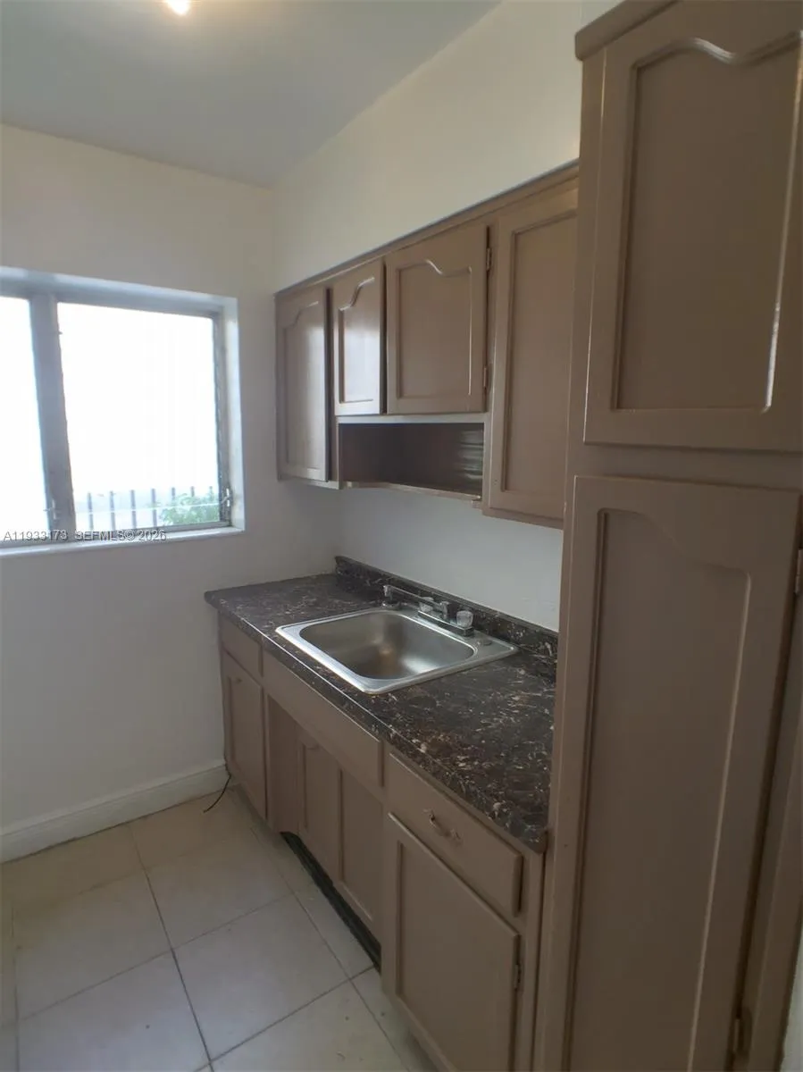 825 Euclid Ave 2, Miami Beach, Florida 33139, Miami Beach, Florida 33139, ,1 BathroomBathrooms,Residential Lease,For Rent,825 Euclid Ave 2, Miami Beach, Florida 33139,A11933173