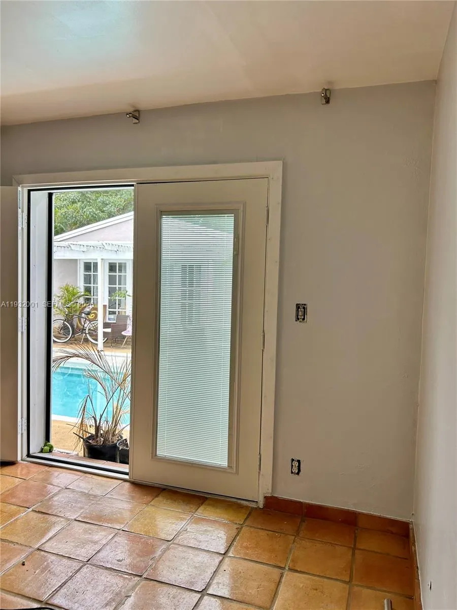 1628 Ne 4th Pl, Fort Lauderdale, Florida 33301, Fort Lauderdale, Florida 33301, 2 Bedrooms Bedrooms, ,2 BathroomsBathrooms,Residential Lease,For Rent,1628 Ne 4th Pl, Fort Lauderdale, Florida 33301,A11932001