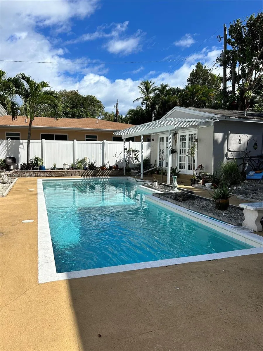 1628 Ne 4th Pl, Fort Lauderdale, Florida 33301, Fort Lauderdale, Florida 33301, 2 Bedrooms Bedrooms, ,2 BathroomsBathrooms,Residential Lease,For Rent,1628 Ne 4th Pl, Fort Lauderdale, Florida 33301,A11932001