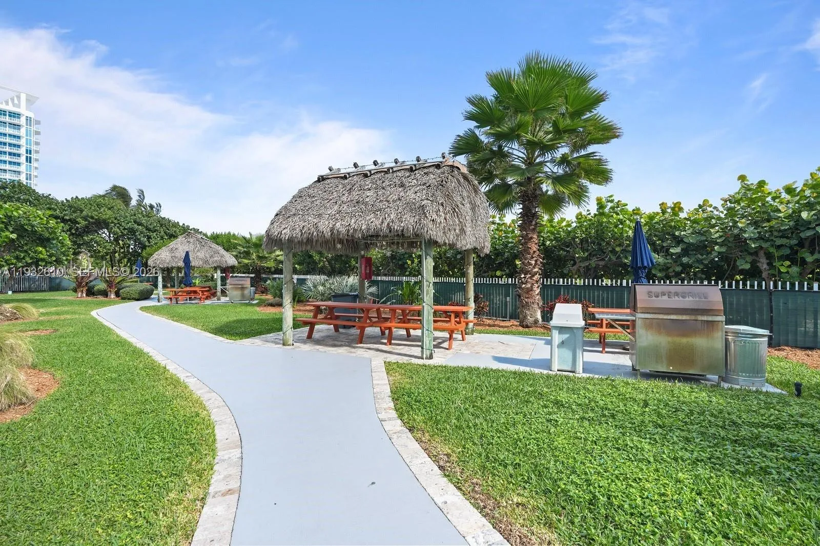 6423 Collins Ave 1005, Miami Beach, Florida 33141, Miami Beach, Florida 33141, 2 Bedrooms Bedrooms, ,2 BathroomsBathrooms,Residential,For Sale,6423 Collins Ave 1005, Miami Beach, Florida 33141,A11932610