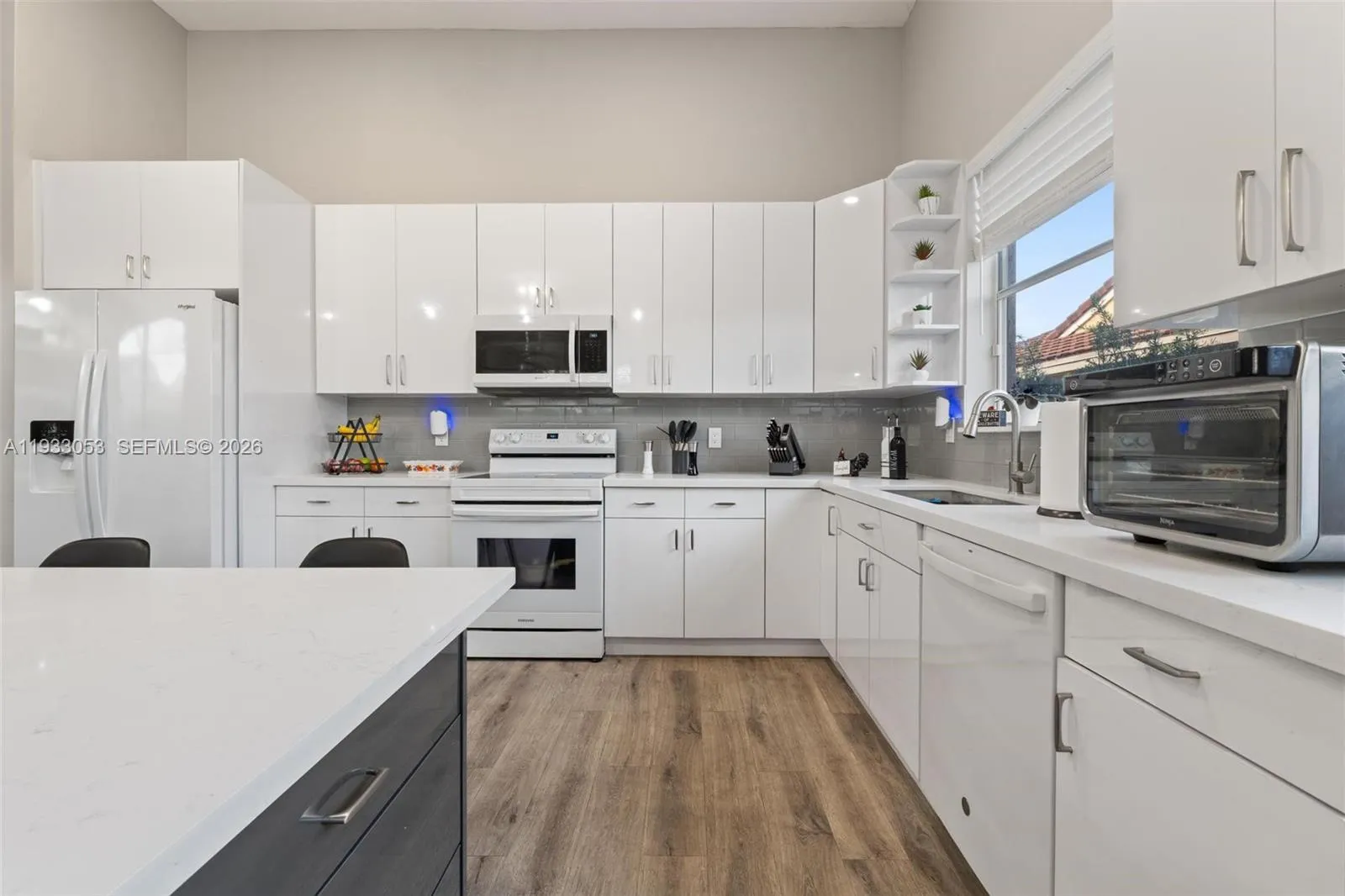 343 Sw 187th Ter, Pembroke Pines, Florida 33029, Pembroke Pines, Florida 33029, 3 Bedrooms Bedrooms, ,3 BathroomsBathrooms,Residential,For Sale,343 Sw 187th Ter, Pembroke Pines, Florida 33029,A11933053