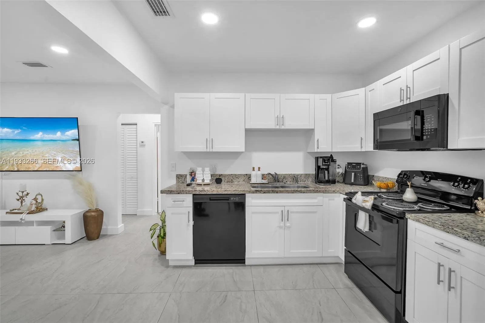 14140 Ne 10th Ave, North Miami, Florida 33161, North Miami, Florida 33161, 2 Bedrooms Bedrooms, ,1 BathroomBathrooms,Residential,For Sale,14140 Ne 10th Ave, North Miami, Florida 33161,A11933266