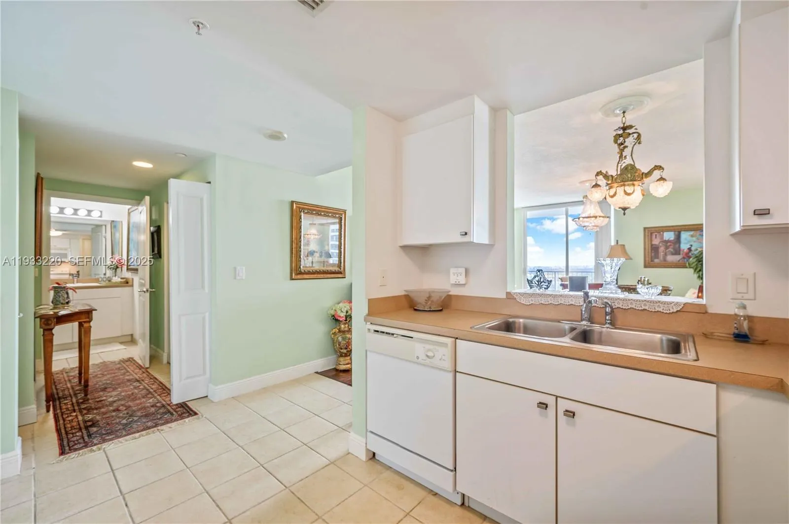1250 S Miami Ave 1907, Miami, Florida 33130, Miami, Florida 33130, 1 Bedroom Bedrooms, ,1 BathroomBathrooms,Residential Lease,For Rent,1250 S Miami Ave 1907, Miami, Florida 33130,A11933220