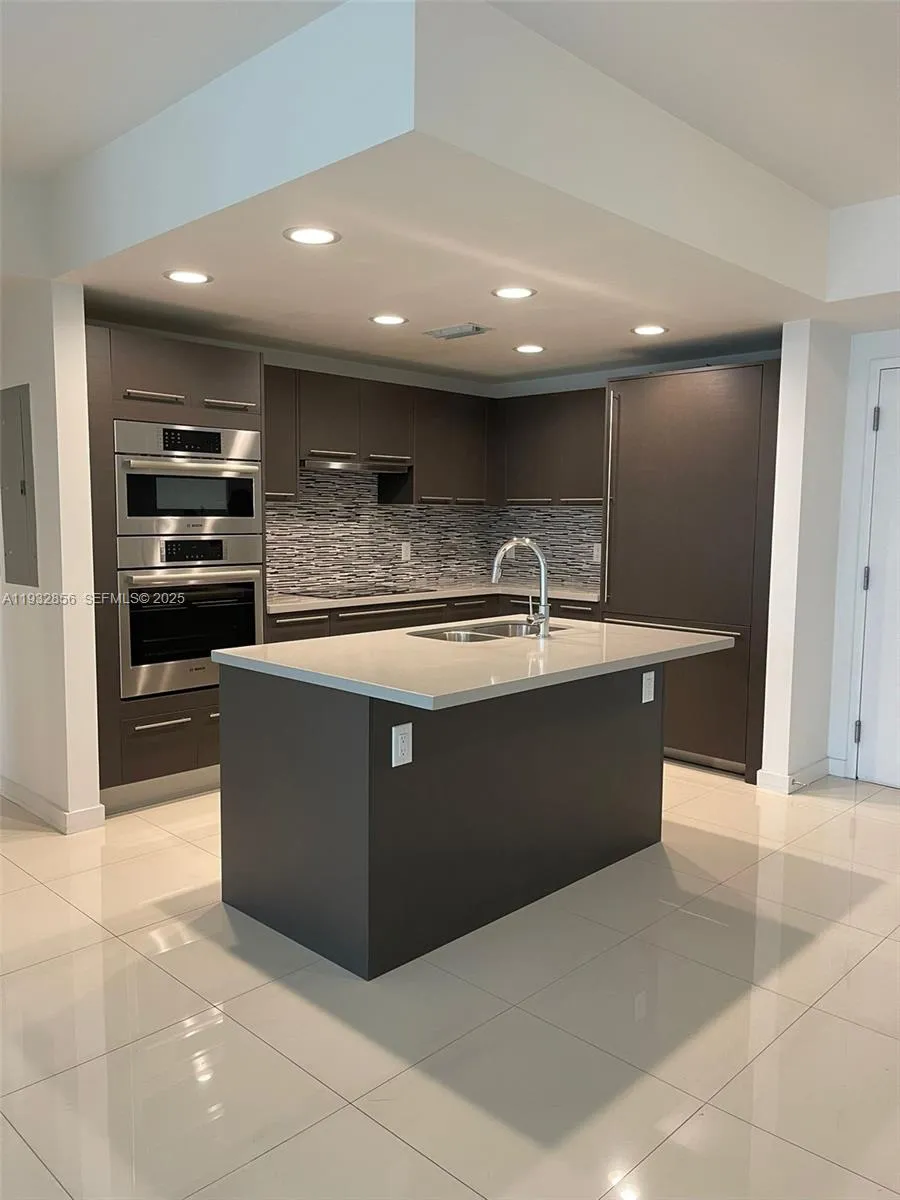 7825 Nw 107th Ave 620, Doral, Florida 33178, Doral, Florida 33178, 2 Bedrooms Bedrooms, ,2 BathroomsBathrooms,Residential Lease,For Rent,7825 Nw 107th Ave 620, Doral, Florida 33178,A11932856