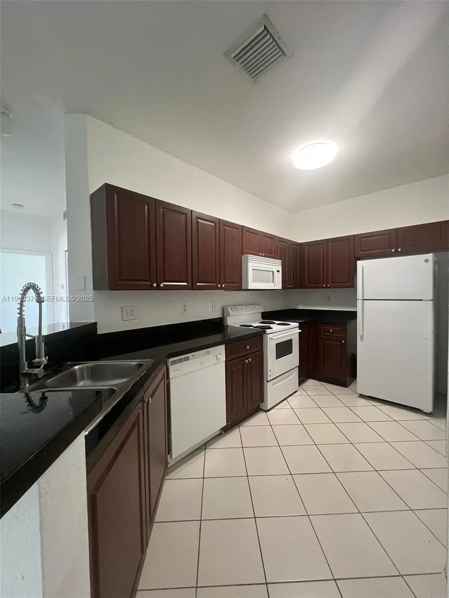 7200 Nw 177th St 206-7, Hialeah, Florida 33015, Hialeah, Florida 33015, 3 Bedrooms Bedrooms, ,2 BathroomsBathrooms,Residential,For Sale,7200 Nw 177th St 206-7, Hialeah, Florida 33015,A11933376 7200 Nw 177th St 206-7, Hialeah, Florida 33015, Hialeah, Florida 33015, 3 Bedrooms Bedrooms, ,2 BathroomsBathrooms,Residential,For Sale,7200 Nw 177th St 206-7, Hialeah, Florida 33015,A11933376