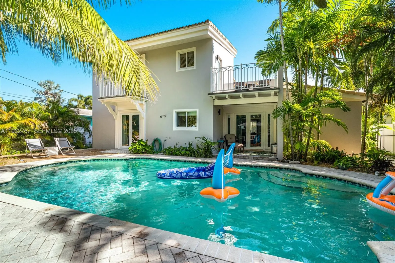 517 Ne 2nd Pl, Dania Beach, Florida 33004, Dania Beach, Florida 33004, 3 Bedrooms Bedrooms, ,3 BathroomsBathrooms,Residential,For Sale,517 Ne 2nd Pl, Dania Beach, Florida 33004,A11932767