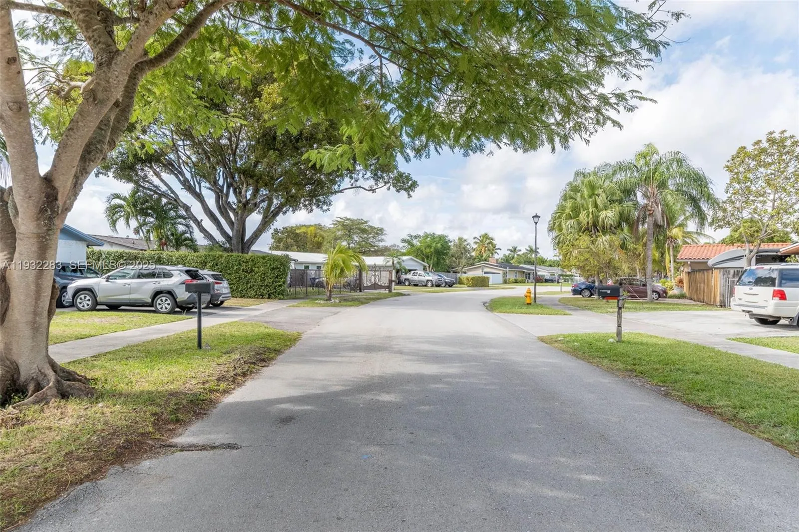 13010 Sw 80th St, Miami, Florida 33183, Miami, Florida 33183, 3 Bedrooms Bedrooms, ,2 BathroomsBathrooms,Residential,For Sale,13010 Sw 80th St, Miami, Florida 33183,A11932283