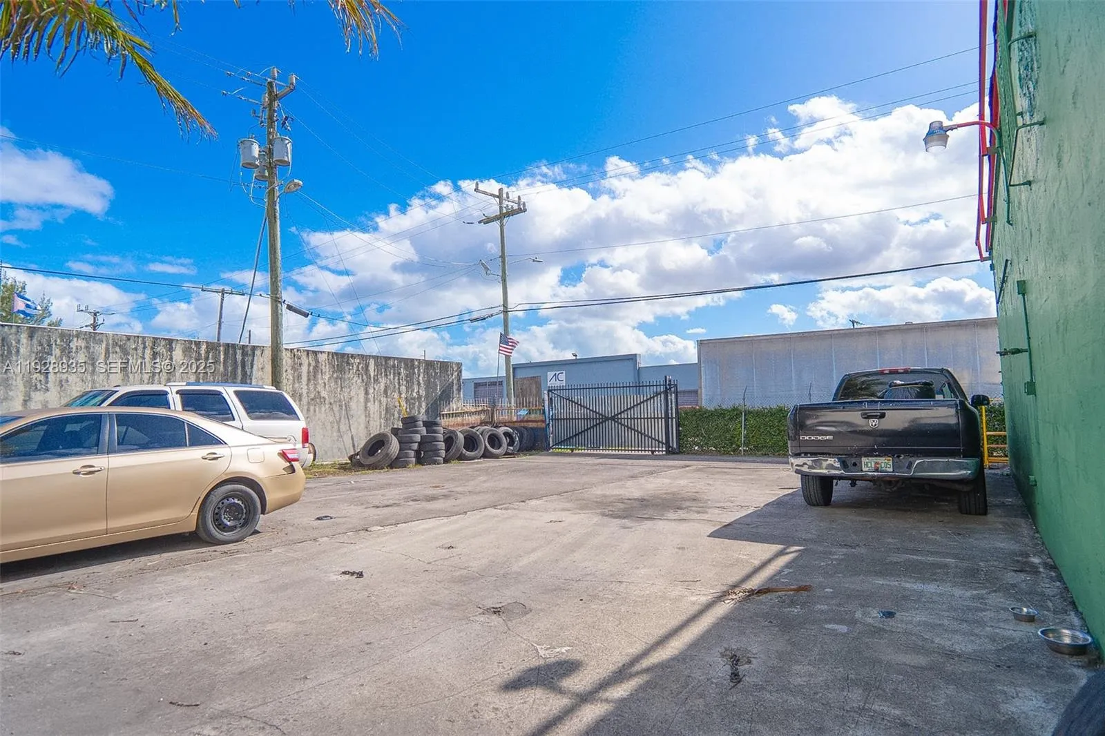 5201 Nw 36th Ave, Miami, Florida 33142, Miami, Florida 33142, ,Commercial Sale,For Sale,5201 Nw 36th Ave, Miami, Florida 33142,A11928935