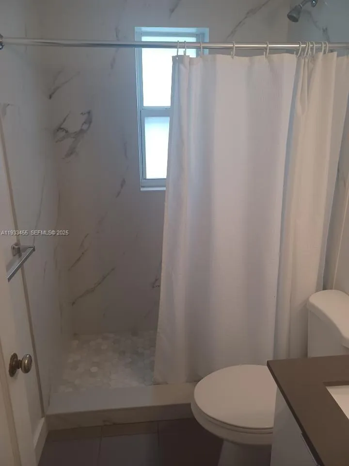 6950 Byron Ave 3, Miami Beach, Florida 33141, Miami Beach, Florida 33141, ,1 BathroomBathrooms,Residential Lease,For Rent,6950 Byron Ave 3, Miami Beach, Florida 33141,A11933455