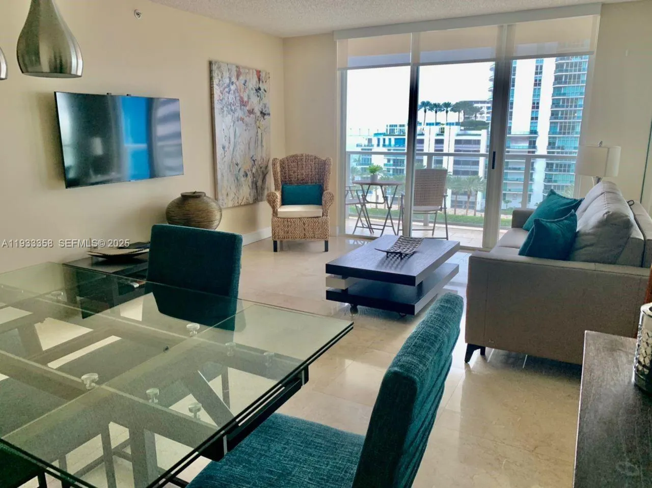 1155 Brickell Bay Dr 705, Miami, Florida 33131, Miami, Florida 33131, 1 Bedroom Bedrooms, ,1 BathroomBathrooms,Residential Lease,For Rent,1155 Brickell Bay Dr 705, Miami, Florida 33131,A11933358