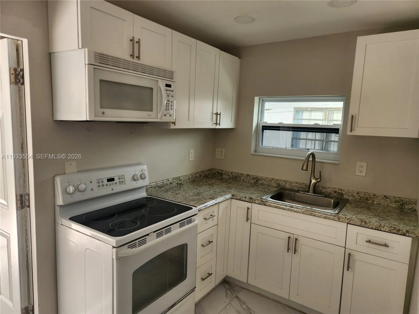 342 E 46th St 2, Hialeah, Florida 33013, Hialeah, Florida 33013, 1 Bedroom Bedrooms, ,1 BathroomBathrooms,Residential Lease,For Rent,342 E 46th St 2, Hialeah, Florida 33013,A11933554