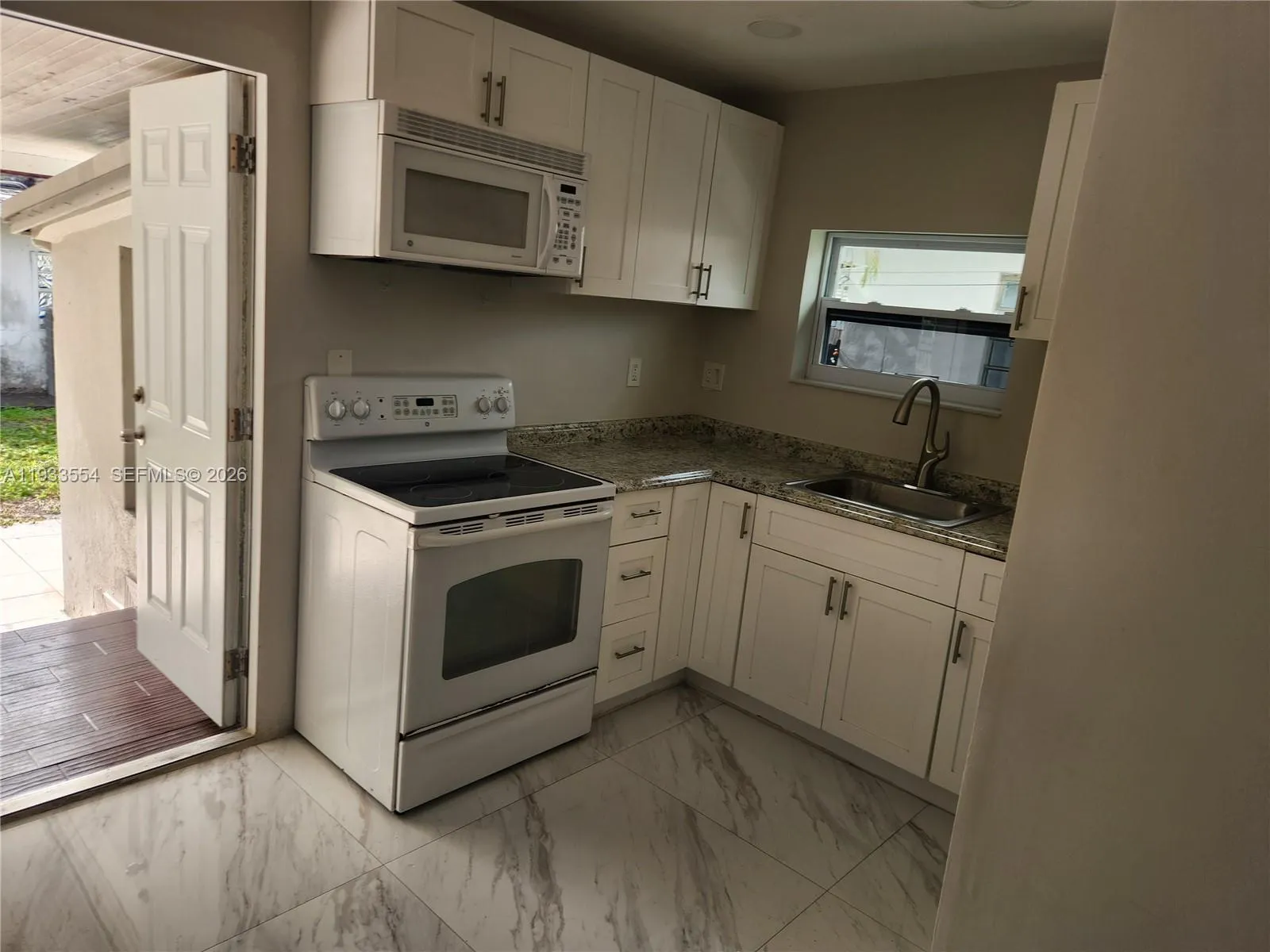 342 E 46th St 2, Hialeah, Florida 33013, Hialeah, Florida 33013, 1 Bedroom Bedrooms, ,1 BathroomBathrooms,Residential Lease,For Rent,342 E 46th St 2, Hialeah, Florida 33013,A11933554