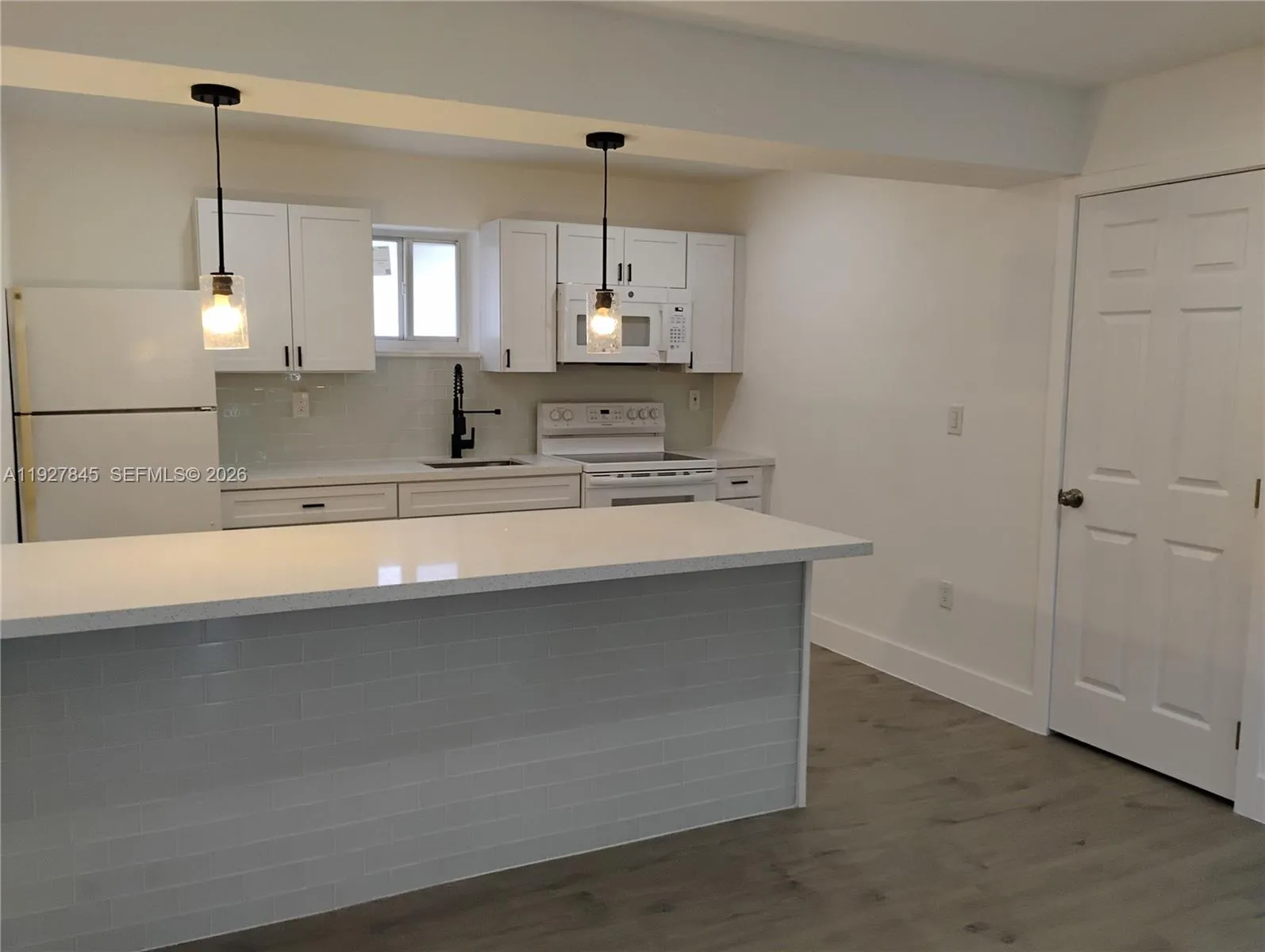 2155 Sw 72nd Ave, Miami, Florida 33155, Miami, Florida 33155, ,Residential Income,For Sale,2155 Sw 72nd Ave, Miami, Florida 33155,A11927845